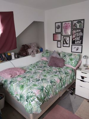 Photo 6- click for photo gallery